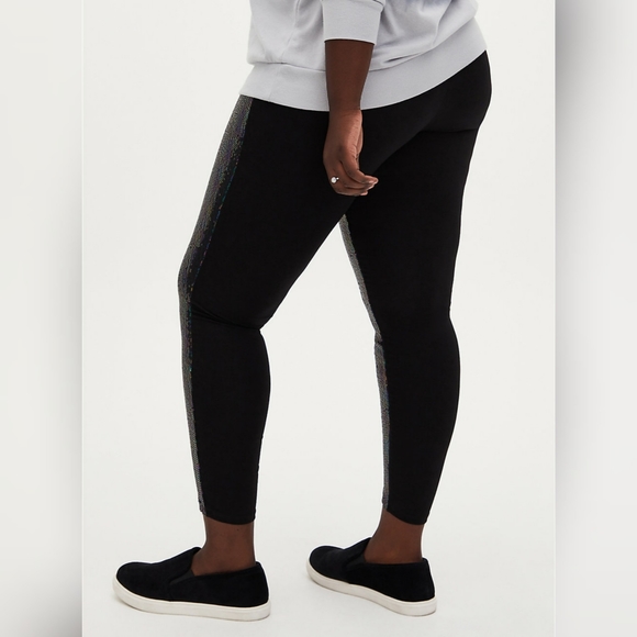Torrid 3 3x Platinum Legging – Multi Sequin - Picture 4 of 5